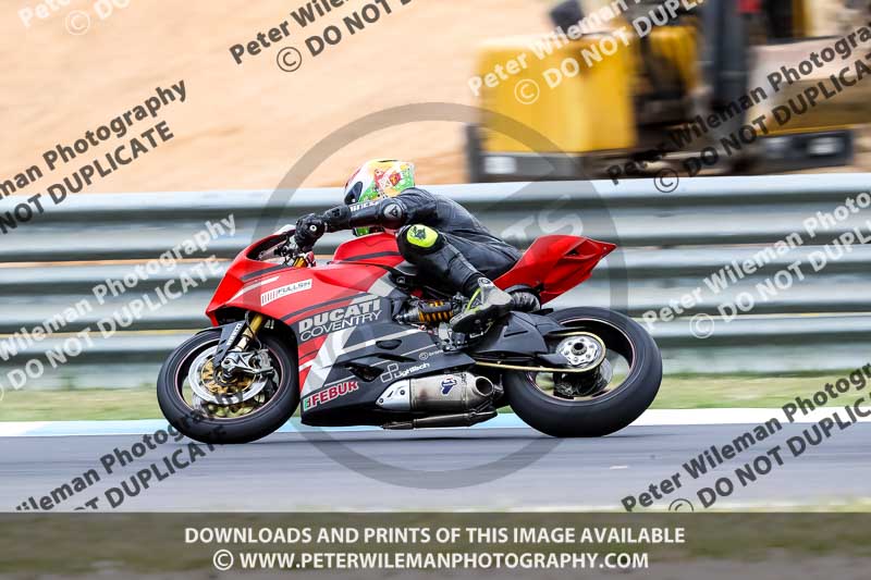 estoril;event digital images;motorbikes;no limits;peter wileman photography;portugal;trackday;trackday digital images
